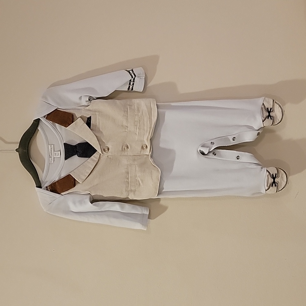Miniclassix 9 months from Neiman Marcus baptism outfit dressy vest tie boys
